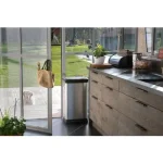 CURVER FÉMHATÁSÚ PEDÁLOS SZÖGLETES SZEMETES 50L - FEKETE/EZÜST - Image 17