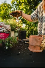 KETER ULTIMATE HORDOZHATÓ MUNKAASZTAL - Fekete - Image 29